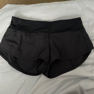 LULULEMON SPEED UP SHORTS